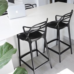 Chaises haute Masters noires coloris hauteur d'assise 75 cm - KARTELL - oralto-shop.com